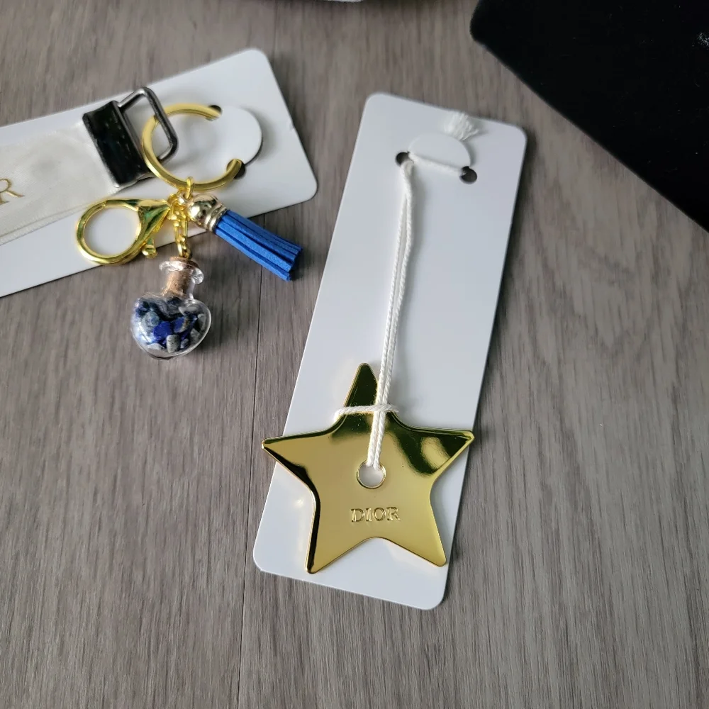 5pcs Dior Beauty Pouch, Ribbon, Charm Star, Framed Shopping Bag